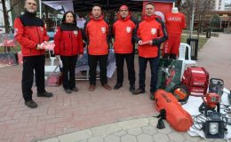 Ebrar Sitesi’nin enkazında çalıştı! Yaşadıklarını anlattı…