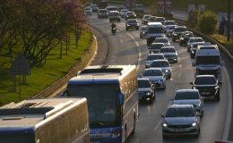 9 günlük bayram tatilini kabusa çevirmemek için sürücülerin uyması gereken kurallar