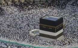 Suudi Arabistan “hac vizesi” olmayanlara 10 bin riyal ceza uygulayacak