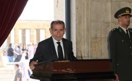 Galatasaray Başkanı Dursun Özbek’ten Anıtkabir’e ziyaret