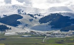 Mayıs ayında Erzurum dondu, Şanlıurfa yandı