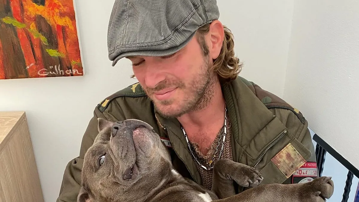 Kıvanç Tatlıtuğ kaybettiği can dostuna özlemini haykırdı! ‘Her an aklımda ve her zaman yanımdasın’