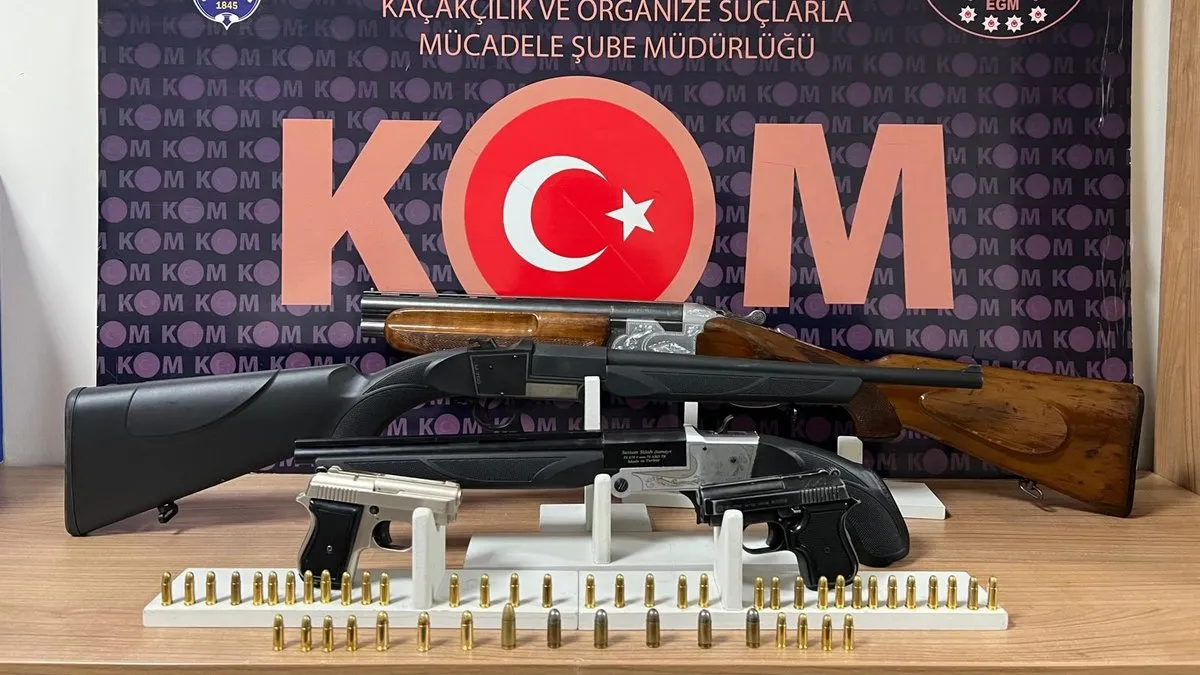 Antalya’da KOM ekiplerinden 4 ilçede eş zamanlı operasyon