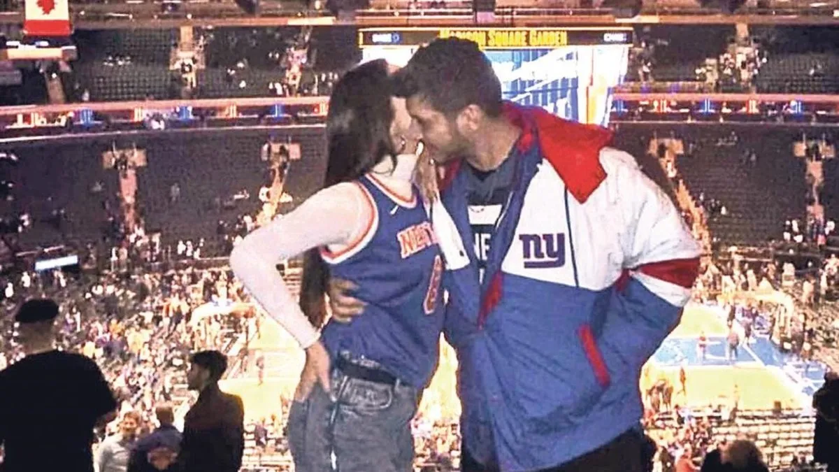 Filmde de gizemli özel hayatında da!