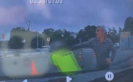 Polise bıçakla saldıran şüpheli ayağından vurularak yakalandı